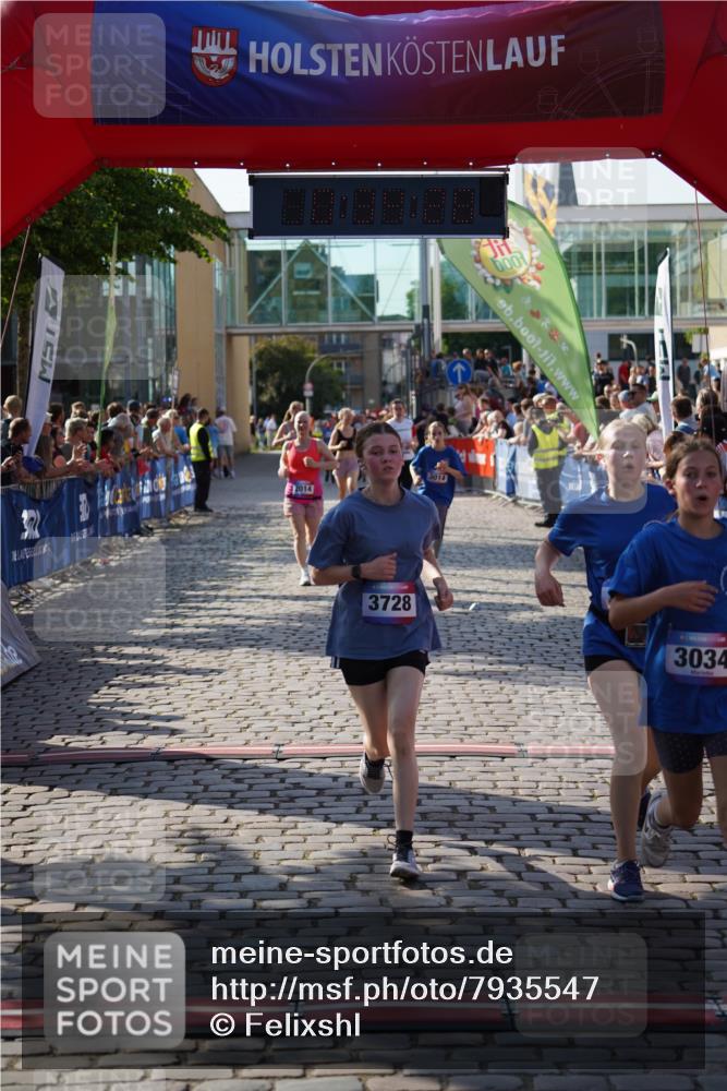13.06.2025 - Holstenköstenlauf Felixshl http://msf.ph/oto/7935547 13.06.2025 18:04:29 Laufen 2014, 2718, 2806, 2990, 3014, 3034, 3709, 3728 meine-sportfotos.de