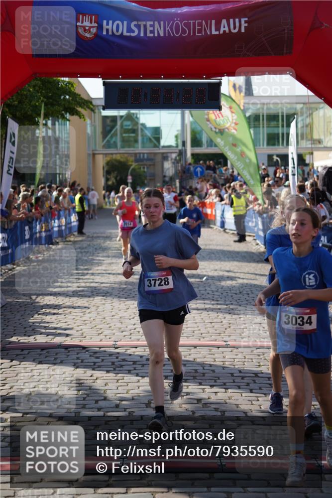 13.06.2025 - Holstenköstenlauf Felixshl http://msf.ph/oto/7935590 13.06.2025 18:04:30 Laufen 2014, 2718, 2806, 2990, 3014, 3034, 3709, 3728 meine-sportfotos.de
