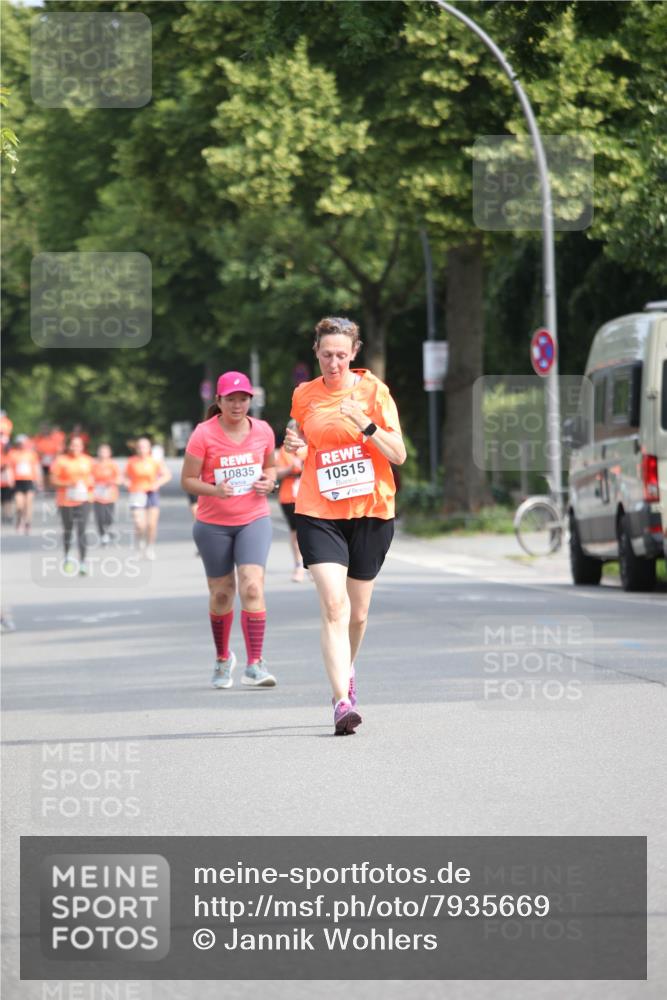 15.06.2025 - REWE Women's Run Jannik Wohlers http://msf.ph/oto/7935669 15.06.2025 09:53:31 Laufen 10835, 10515 meine-sportfotos.de