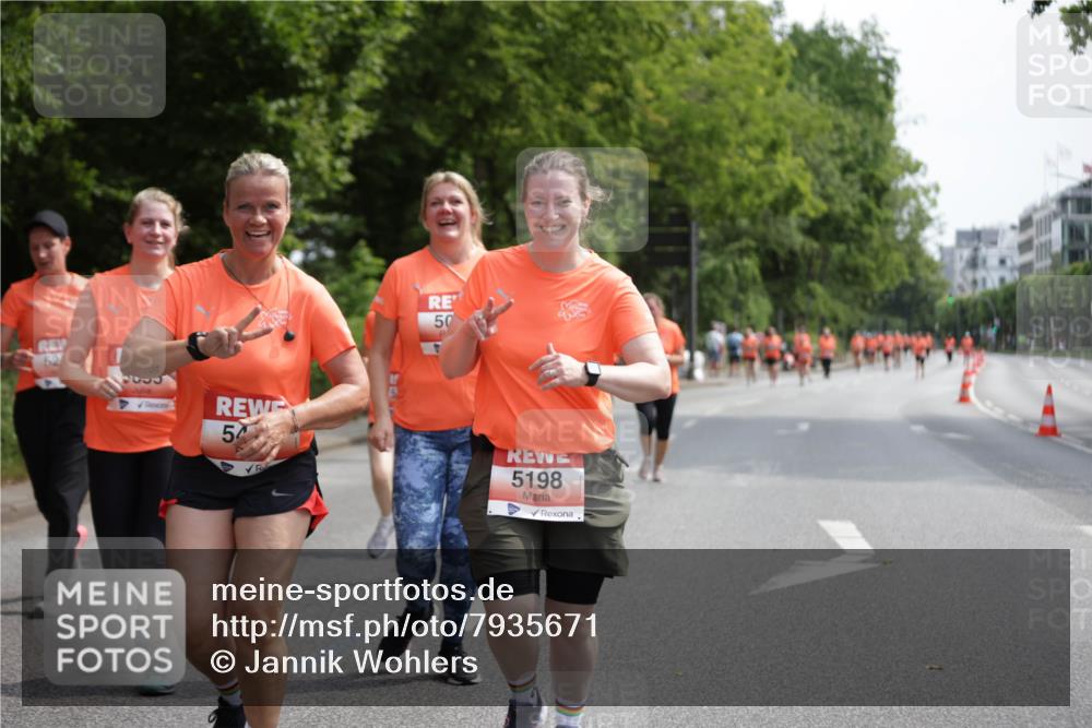 15.06.2025 - REWE Women's Run Jannik Wohlers http://msf.ph/oto/7935671 15.06.2025 10:12:58 Laufen 50, 52, 2850, 5, 5198 meine-sportfotos.de