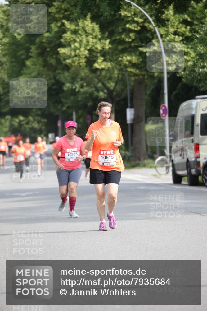 15.06.2025 - REWE Women's Run Jannik Wohlers http://msf.ph/oto/7935684 15.06.2025 09:53:31 Laufen 10835, 10515 meine-sportfotos.de