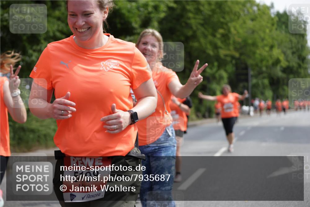 15.06.2025 - REWE Women's Run Jannik Wohlers http://msf.ph/oto/7935687 15.06.2025 10:12:59 Laufen 5198 meine-sportfotos.de