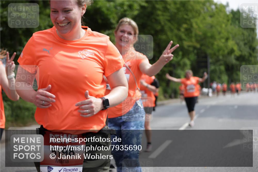 15.06.2025 - REWE Women's Run Jannik Wohlers http://msf.ph/oto/7935690 15.06.2025 10:13:00 Laufen 5198 meine-sportfotos.de