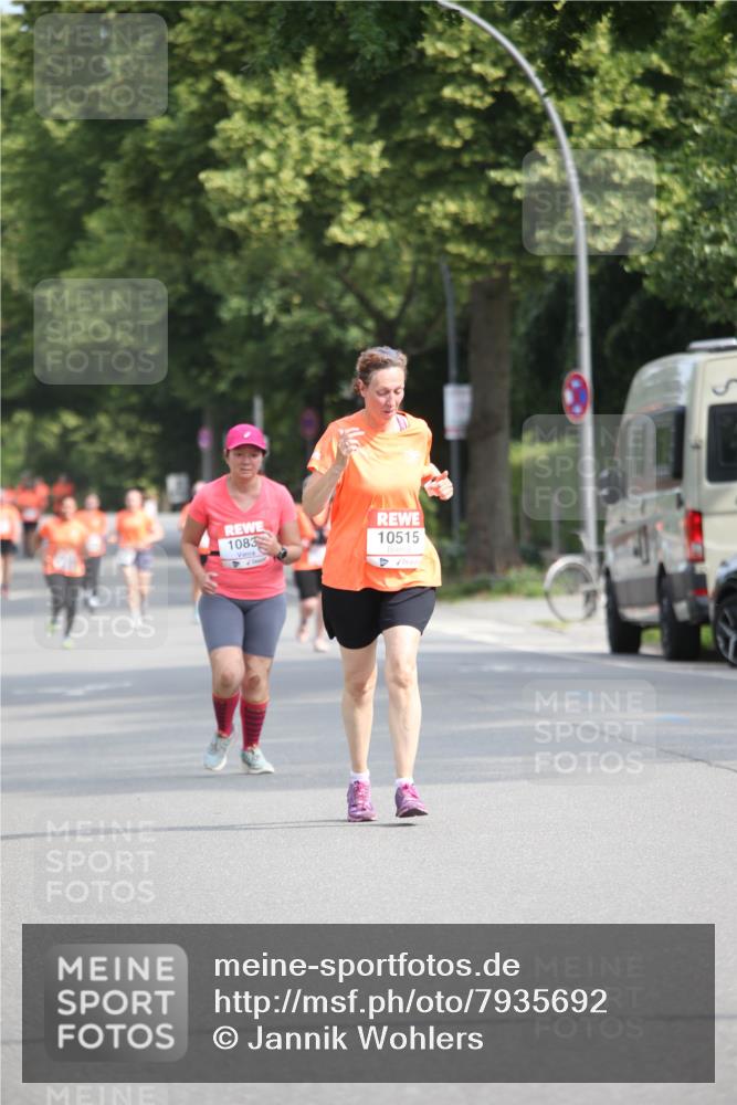 15.06.2025 - REWE Women's Run Jannik Wohlers http://msf.ph/oto/7935692 15.06.2025 09:53:31 Laufen 1083, 10515 meine-sportfotos.de