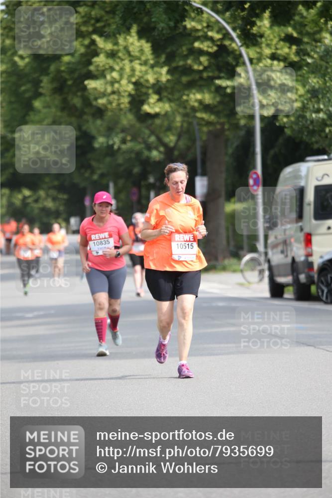 15.06.2025 - REWE Women's Run Jannik Wohlers http://msf.ph/oto/7935699 15.06.2025 09:53:32 Laufen 10835, 10515 meine-sportfotos.de