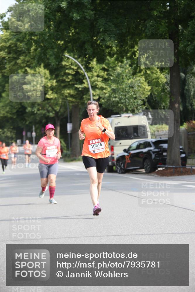 15.06.2025 - REWE Women's Run Jannik Wohlers http://msf.ph/oto/7935781 15.06.2025 09:53:33 Laufen 10835, 10515 meine-sportfotos.de