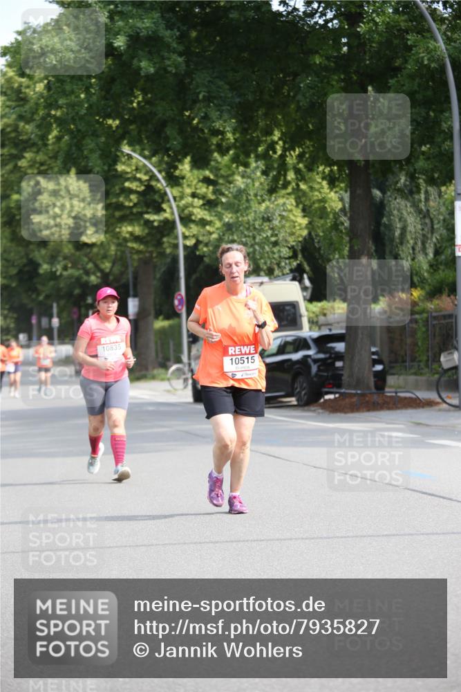 15.06.2025 - REWE Women's Run Jannik Wohlers http://msf.ph/oto/7935827 15.06.2025 09:53:34 Laufen 10515 meine-sportfotos.de