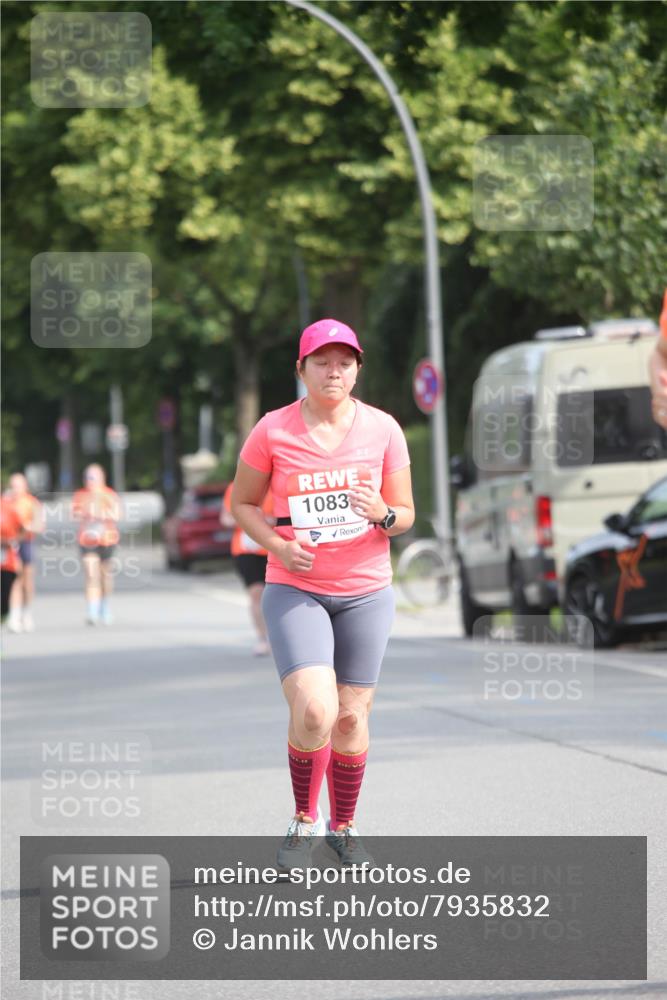 15.06.2025 - REWE Women's Run Jannik Wohlers http://msf.ph/oto/7935832 15.06.2025 09:53:35 Laufen 1083 meine-sportfotos.de