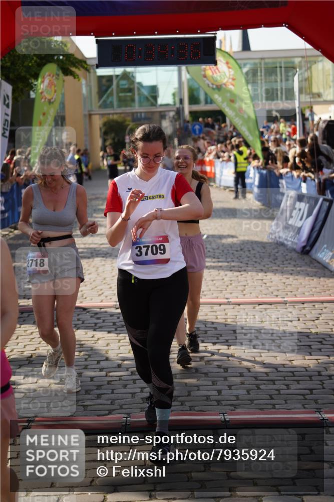13.06.2025 - Holstenköstenlauf Felixshl http://msf.ph/oto/7935924 13.06.2025 18:04:38 Laufen 2014, 2286, 2718, 2806, 3163, 3709, 3938, 3939 meine-sportfotos.de