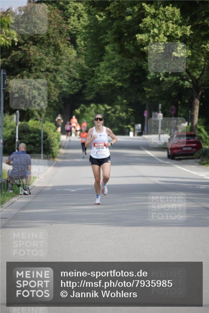 15.06.2025 - REWE Women's Run Jannik Wohlers http://msf.ph/oto/7935985 15.06.2025 08:42:19 Laufen 10848 meine-sportfotos.de