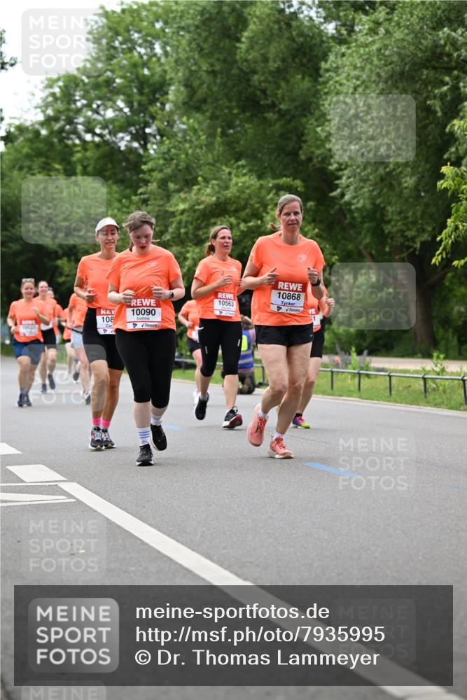 15.06.2025 - REWE Women's Run Dr. Thomas Lammeyer http://msf.ph/oto/7935995 15.06.2025 09:19:16 Laufen 10123, 10868, 10563, 10090, 108 meine-sportfotos.de