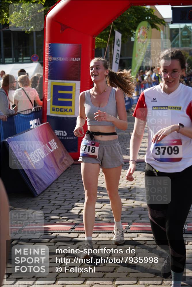 13.06.2025 - Holstenköstenlauf Felixshl http://msf.ph/oto/7935998 13.06.2025 18:04:39 Laufen 2286, 2718, 2806, 3163, 3709, 3938, 3939 meine-sportfotos.de