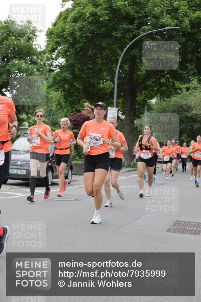 15.06.2025 - REWE Women's Run Jannik Wohlers http://msf.ph/oto/7935999 15.06.2025 08:26:22 Laufen 1043, 10374, 10583, 367, 10133, 10339 meine-sportfotos.de