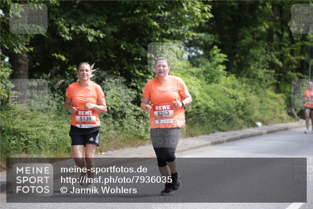 15.06.2025 - REWE Women's Run Jannik Wohlers http://msf.ph/oto/7936035 15.06.2025 10:13:11 Laufen 5139, 5253 meine-sportfotos.de