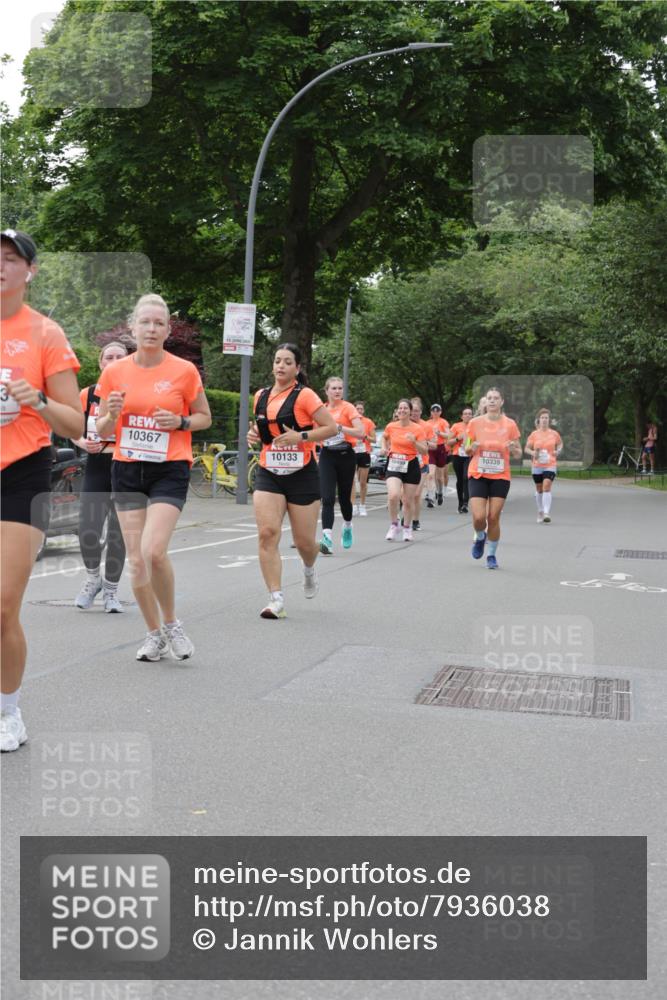 15.06.2025 - REWE Women's Run Jannik Wohlers http://msf.ph/oto/7936038 15.06.2025 08:26:23 Laufen 10367, 10133 meine-sportfotos.de