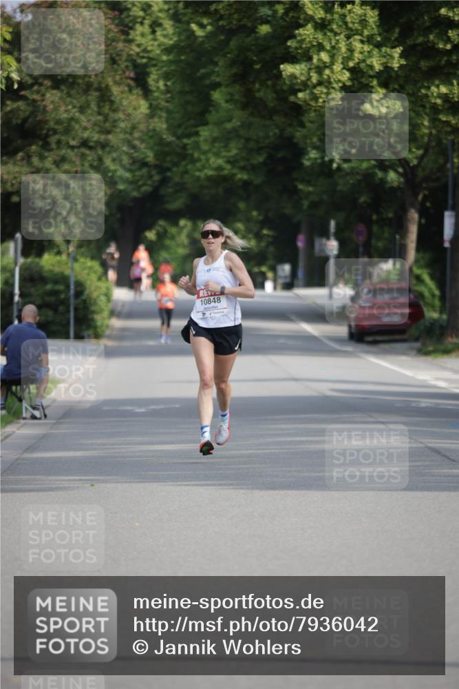 15.06.2025 - REWE Women's Run Jannik Wohlers http://msf.ph/oto/7936042 15.06.2025 08:42:20 Laufen 10848 meine-sportfotos.de