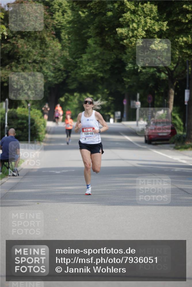 15.06.2025 - REWE Women's Run Jannik Wohlers http://msf.ph/oto/7936051 15.06.2025 08:42:21 Laufen 10848 meine-sportfotos.de