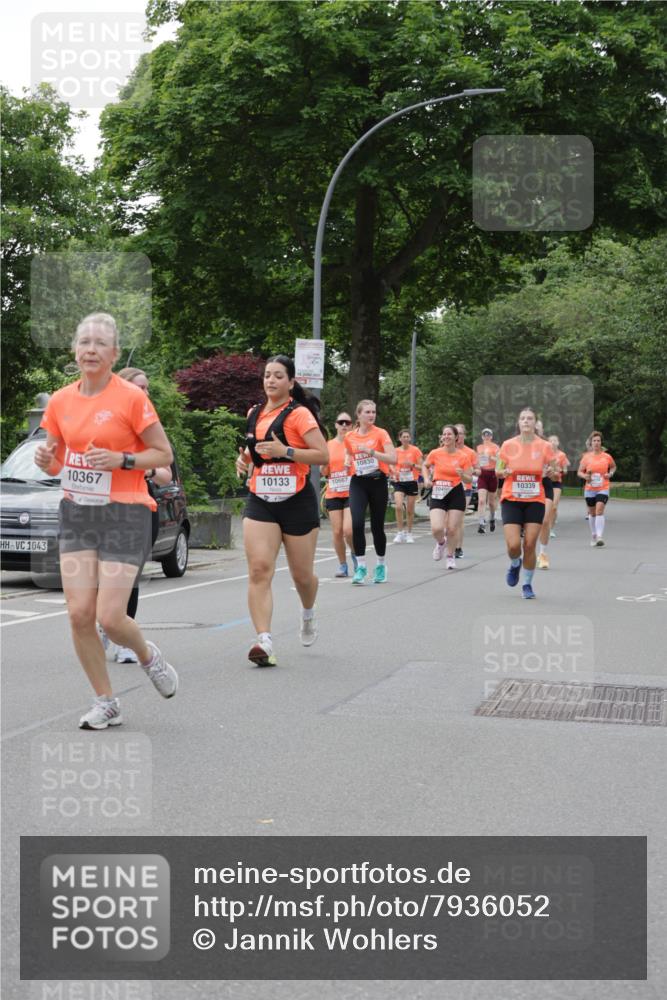 15.06.2025 - REWE Women's Run Jannik Wohlers http://msf.ph/oto/7936052 15.06.2025 08:26:23 Laufen 1043, 10367, 12, 10830, 10133, 10667, 10339, 10490 meine-sportfotos.de