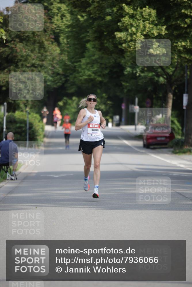 15.06.2025 - REWE Women's Run Jannik Wohlers http://msf.ph/oto/7936066 15.06.2025 08:42:21 Laufen  meine-sportfotos.de