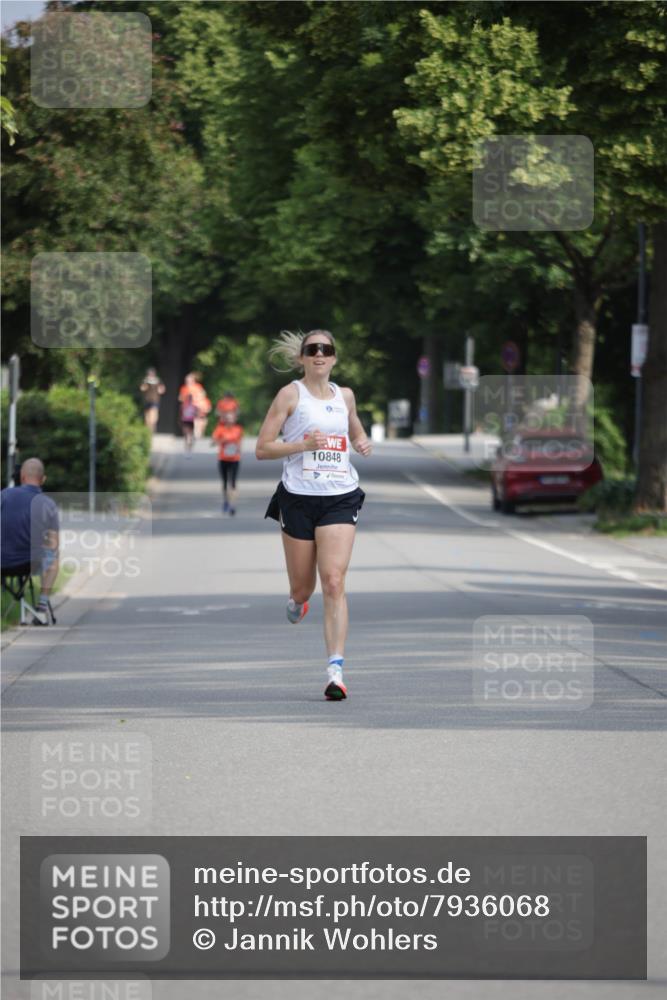 15.06.2025 - REWE Women's Run Jannik Wohlers http://msf.ph/oto/7936068 15.06.2025 08:42:21 Laufen 10848 meine-sportfotos.de