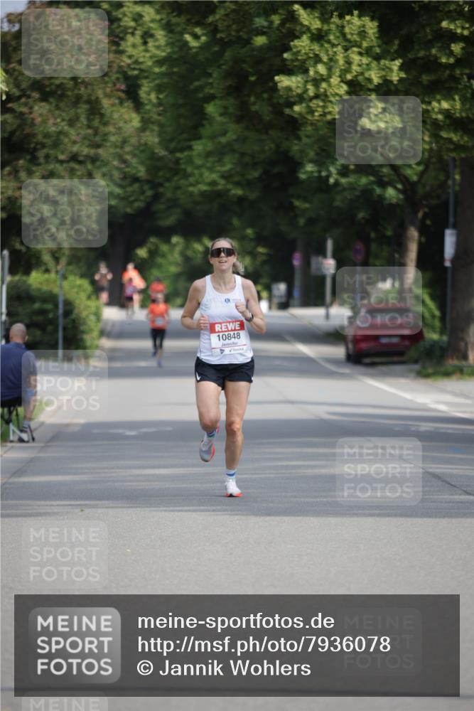 15.06.2025 - REWE Women's Run Jannik Wohlers http://msf.ph/oto/7936078 15.06.2025 08:42:21 Laufen 10848 meine-sportfotos.de