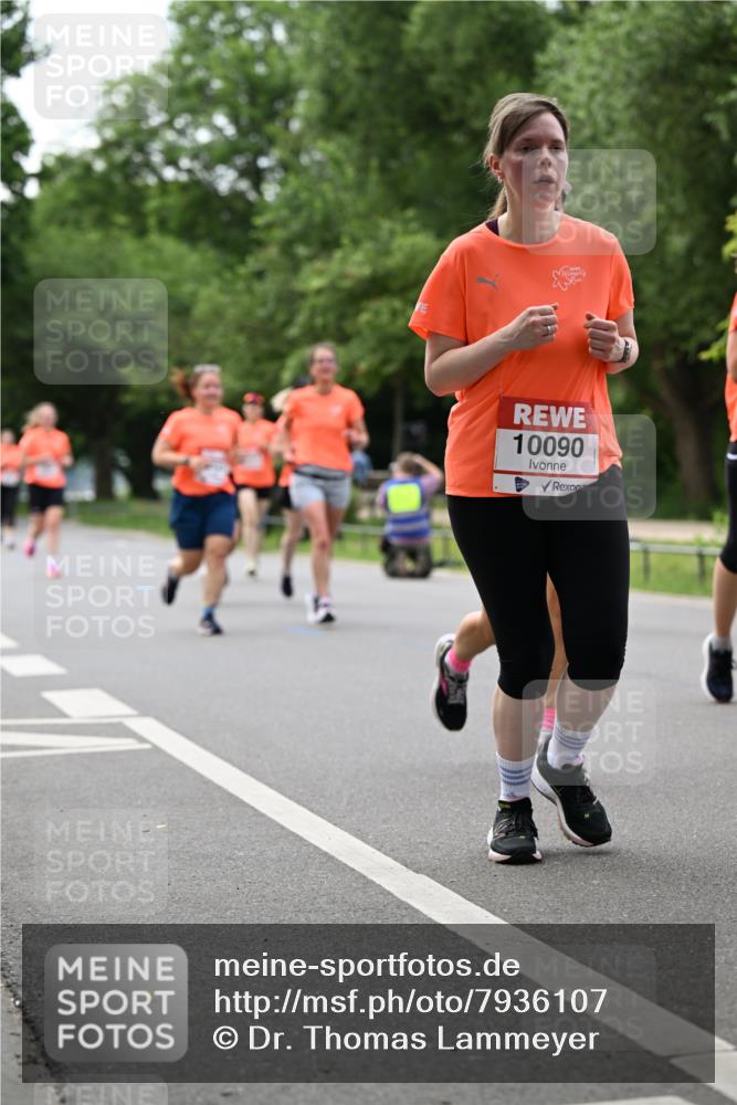 15.06.2025 - REWE Women's Run Dr. Thomas Lammeyer http://msf.ph/oto/7936107 15.06.2025 09:19:18 Laufen 10090 meine-sportfotos.de