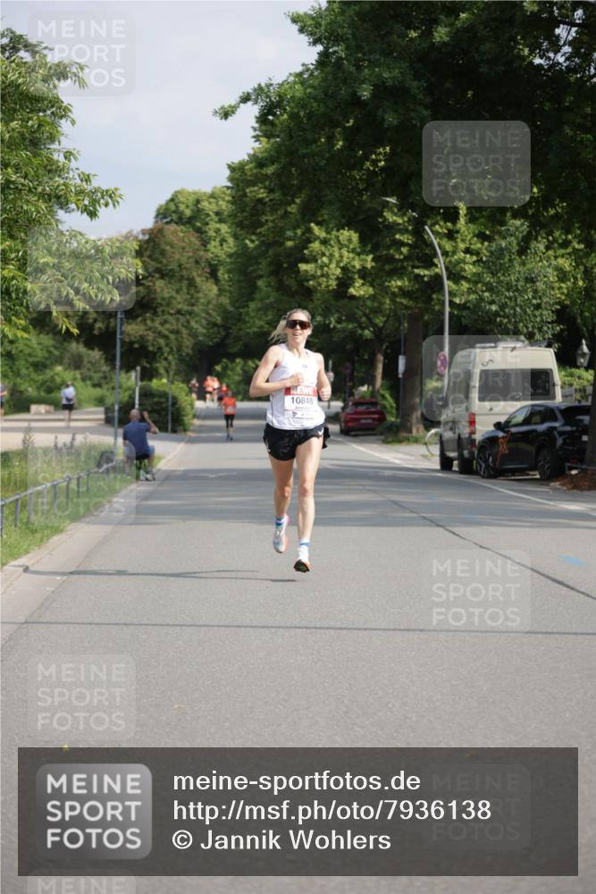 15.06.2025 - REWE Women's Run Jannik Wohlers http://msf.ph/oto/7936138 15.06.2025 08:42:24 Laufen  meine-sportfotos.de