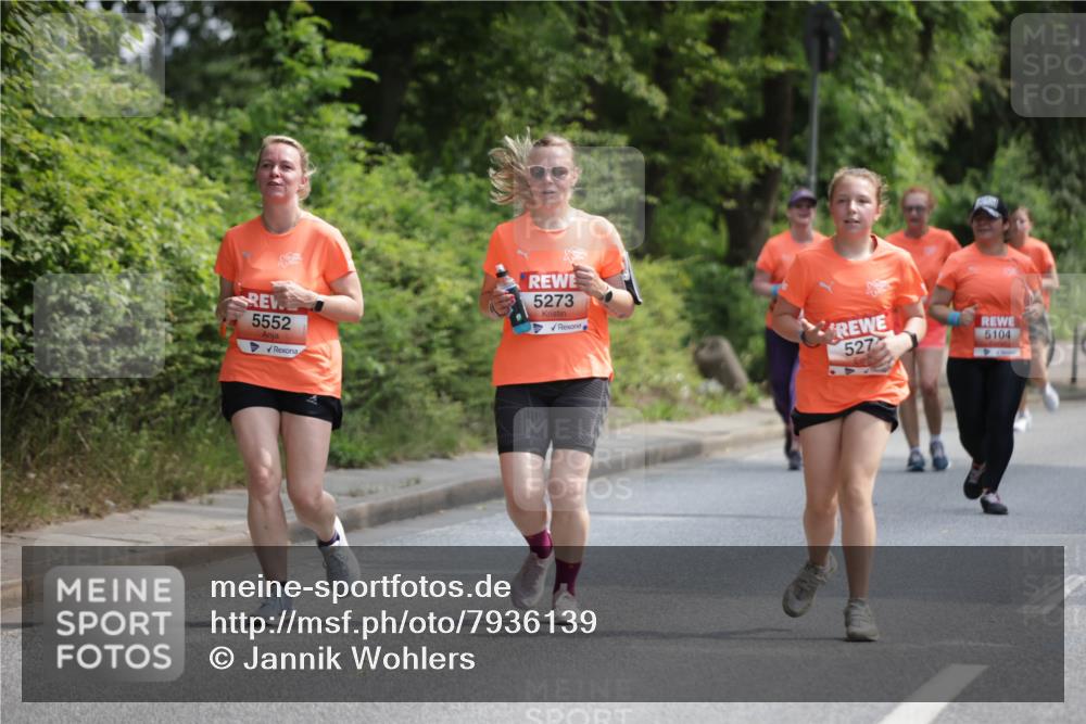 15.06.2025 - REWE Women's Run Jannik Wohlers http://msf.ph/oto/7936139 15.06.2025 10:13:17 Laufen 5552, 5273, 527, 5104 meine-sportfotos.de