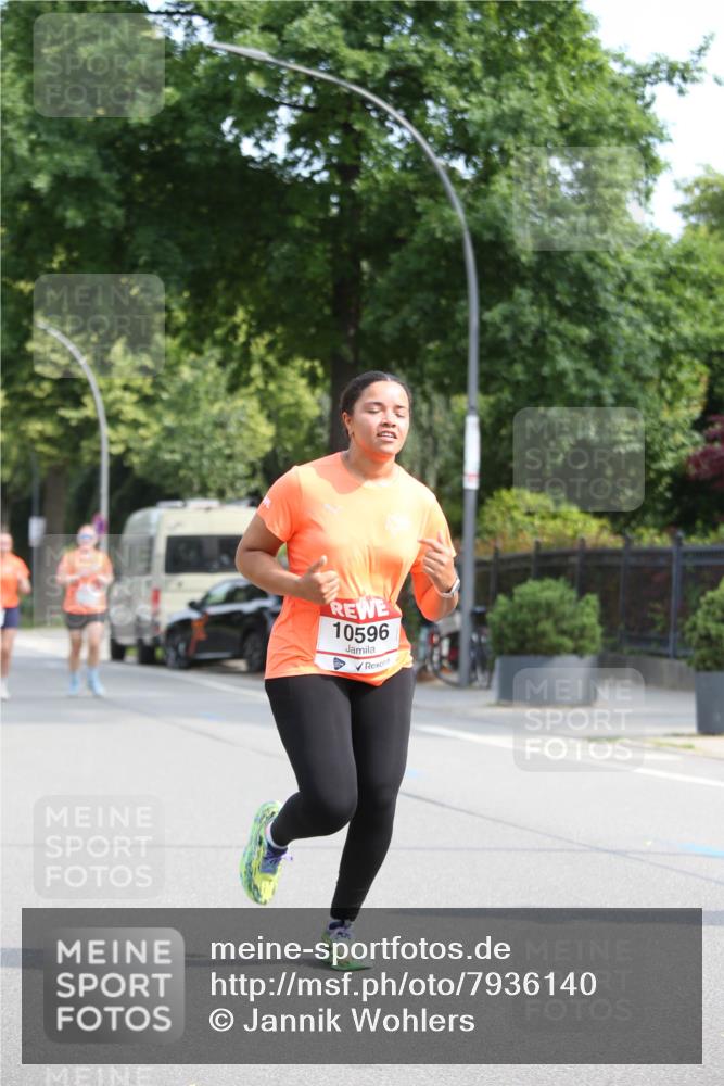 15.06.2025 - REWE Women's Run Jannik Wohlers http://msf.ph/oto/7936140 15.06.2025 09:53:48 Laufen 10596 meine-sportfotos.de