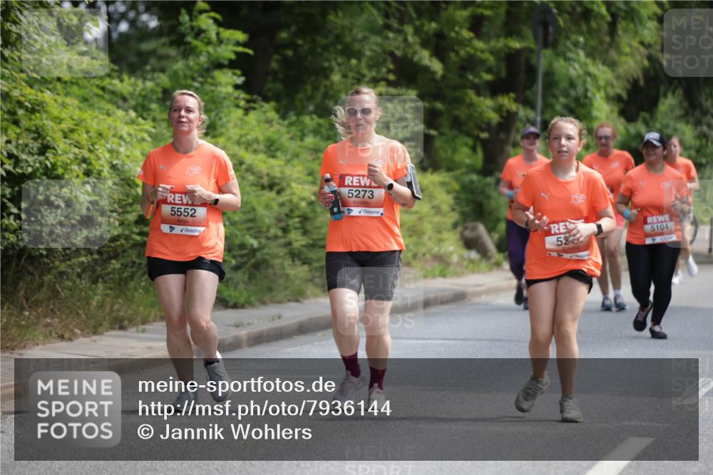 15.06.2025 - REWE Women's Run Jannik Wohlers http://msf.ph/oto/7936144 15.06.2025 10:13:17 Laufen 5552, 5273, 52, 5104 meine-sportfotos.de