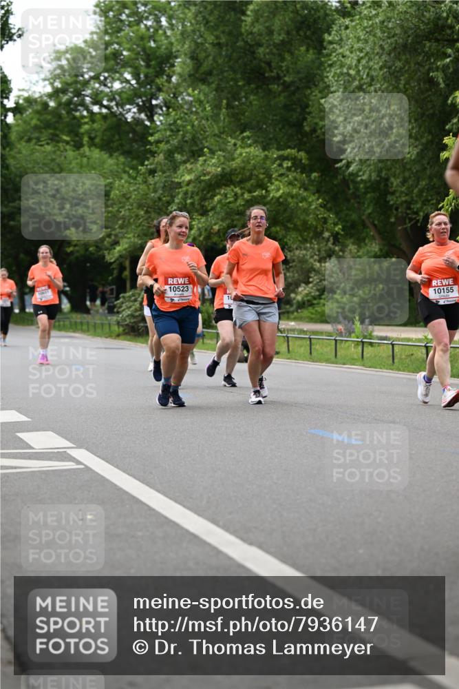 15.06.2025 - REWE Women's Run Dr. Thomas Lammeyer http://msf.ph/oto/7936147 15.06.2025 09:19:19 Laufen 10523, 10155 meine-sportfotos.de