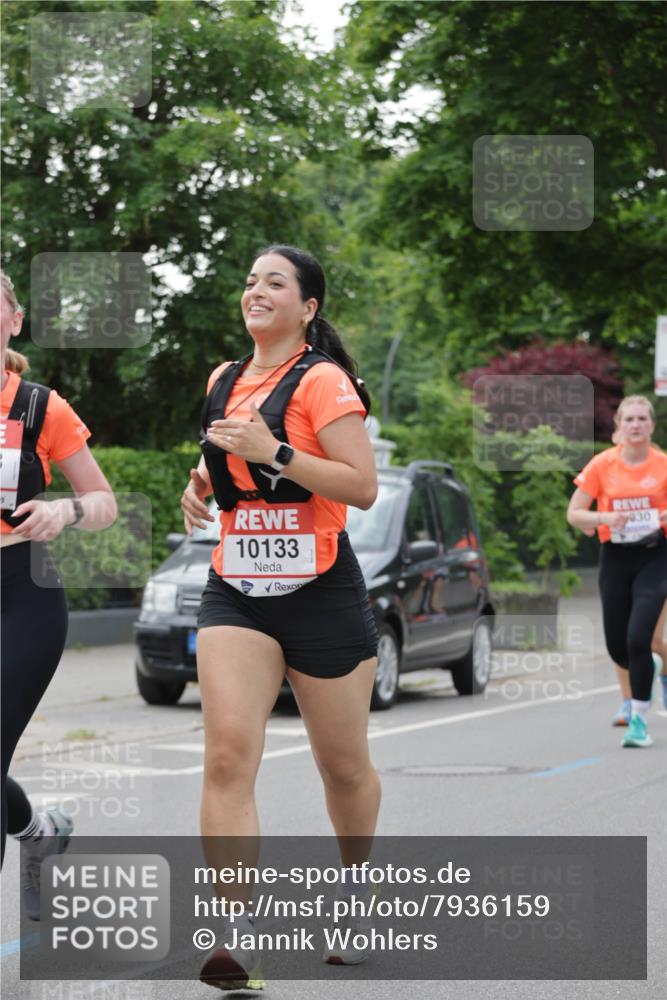 15.06.2025 - REWE Women's Run Jannik Wohlers http://msf.ph/oto/7936159 15.06.2025 08:26:24 Laufen 10133, 930 meine-sportfotos.de