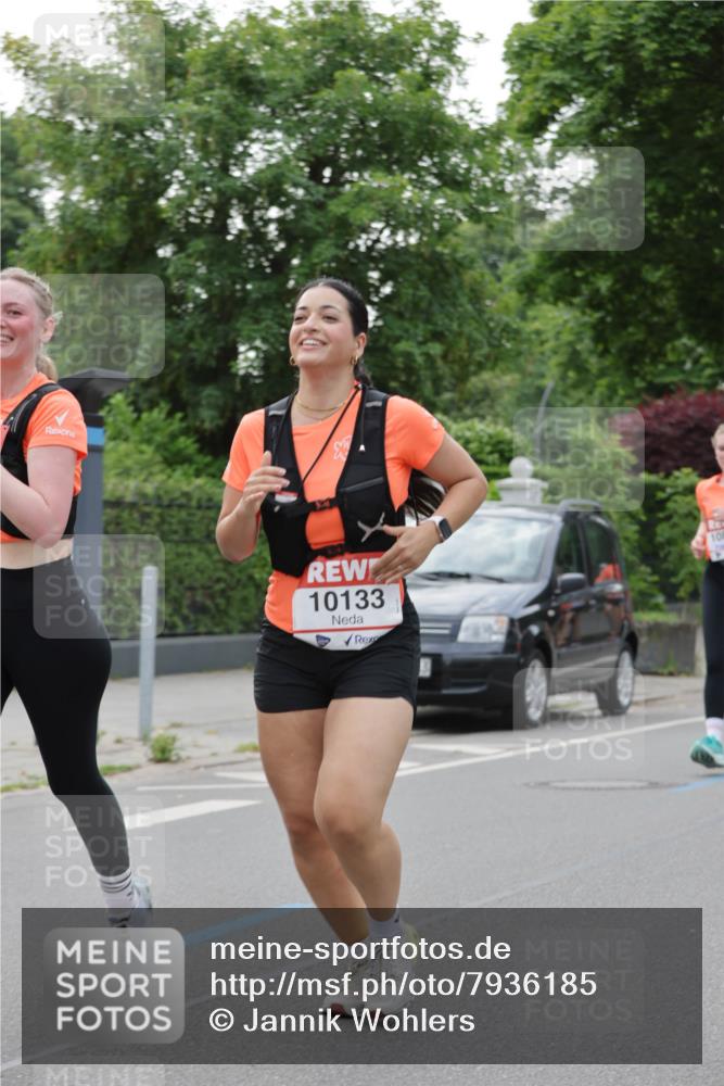 15.06.2025 - REWE Women's Run Jannik Wohlers http://msf.ph/oto/7936185 15.06.2025 08:26:25 Laufen 10133 meine-sportfotos.de
