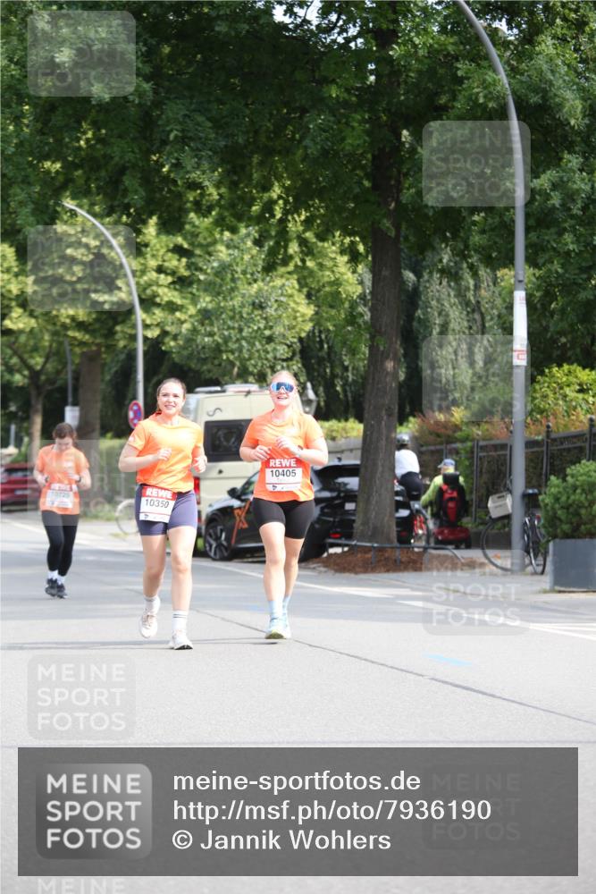 15.06.2025 - REWE Women's Run Jannik Wohlers http://msf.ph/oto/7936190 15.06.2025 09:53:52 Laufen 10729, 10350, 2, 10405 meine-sportfotos.de