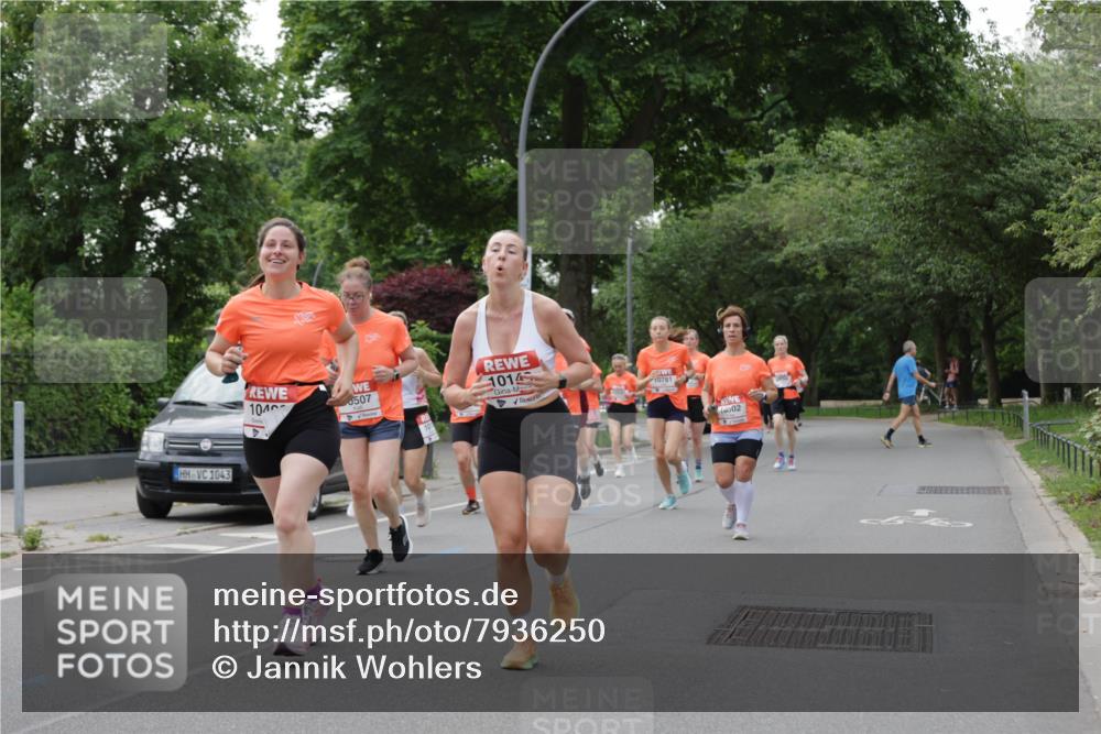 15.06.2025 - REWE Women's Run Jannik Wohlers http://msf.ph/oto/7936250 15.06.2025 08:26:28 Laufen 1043, 1040, 507, 1014, 10781, 10502 meine-sportfotos.de