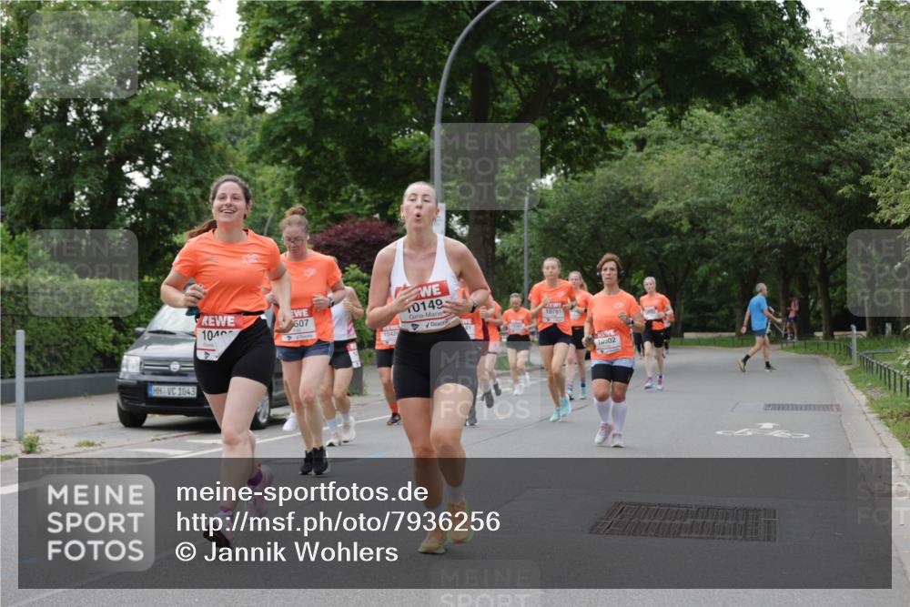 15.06.2025 - REWE Women's Run Jannik Wohlers http://msf.ph/oto/7936256 15.06.2025 08:26:28 Laufen 1043, 507, 1042, 0149, 41, 1040, 10781, 10502 meine-sportfotos.de