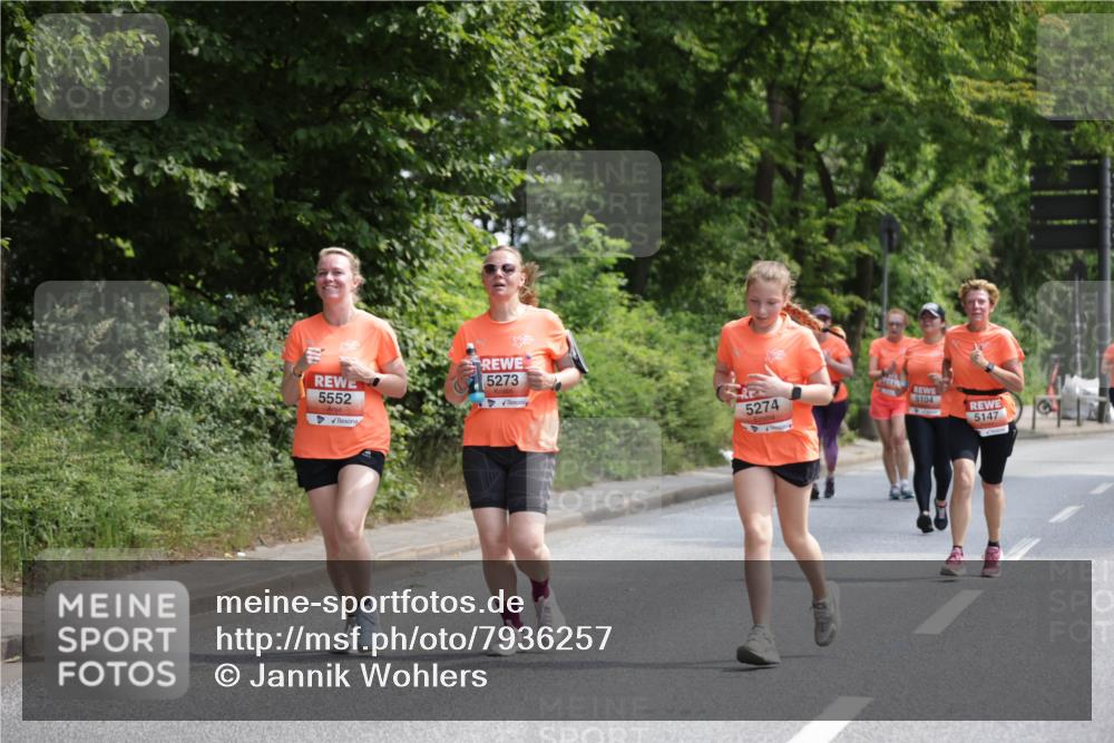 15.06.2025 - REWE Women's Run Jannik Wohlers http://msf.ph/oto/7936257 15.06.2025 10:13:20 Laufen 5552, 5273, 5274, 5104, 5147 meine-sportfotos.de