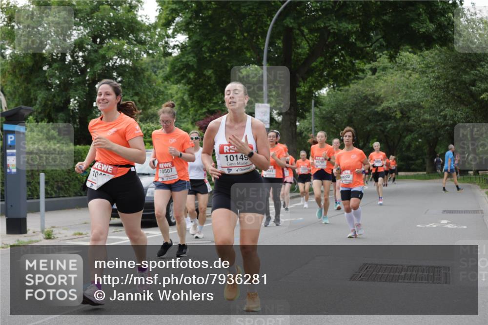 15.06.2025 - REWE Women's Run Jannik Wohlers http://msf.ph/oto/7936281 15.06.2025 08:26:28 Laufen 10781, 441, 502, 10, 10507, 10149 meine-sportfotos.de