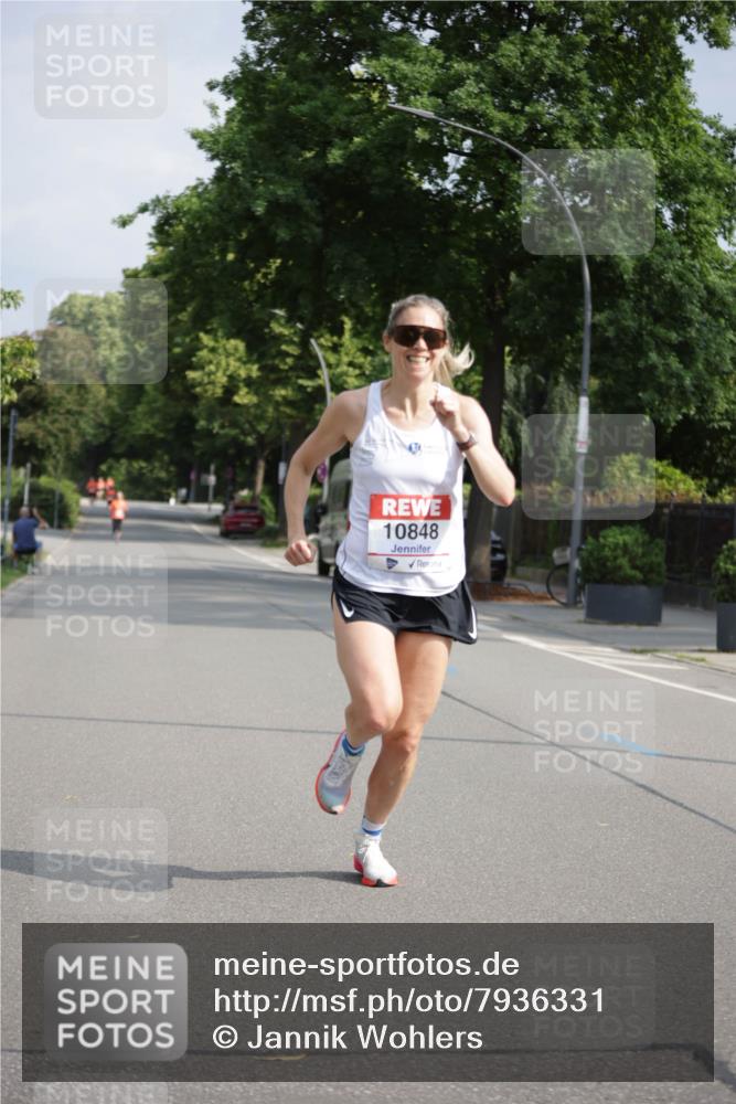 15.06.2025 - REWE Women's Run Jannik Wohlers http://msf.ph/oto/7936331 15.06.2025 08:42:26 Laufen 10848 meine-sportfotos.de