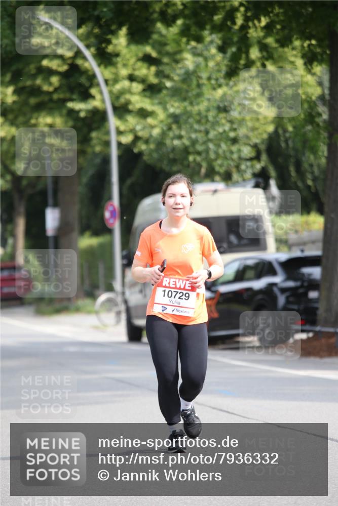 15.06.2025 - REWE Women's Run Jannik Wohlers http://msf.ph/oto/7936332 15.06.2025 09:53:57 Laufen 10729 meine-sportfotos.de