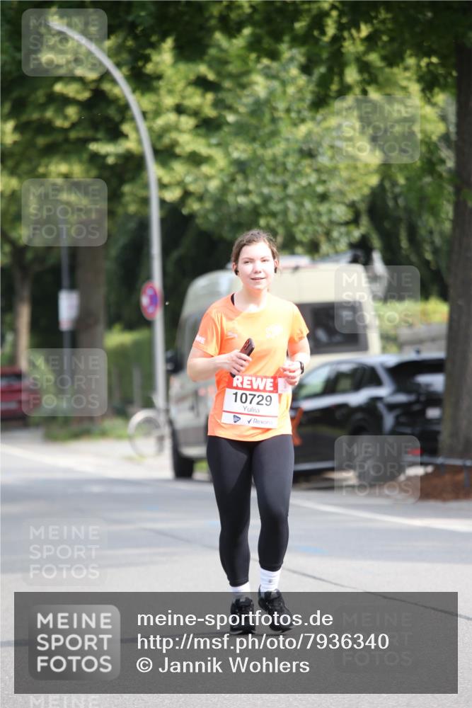 15.06.2025 - REWE Women's Run Jannik Wohlers http://msf.ph/oto/7936340 15.06.2025 09:53:57 Laufen 10729 meine-sportfotos.de