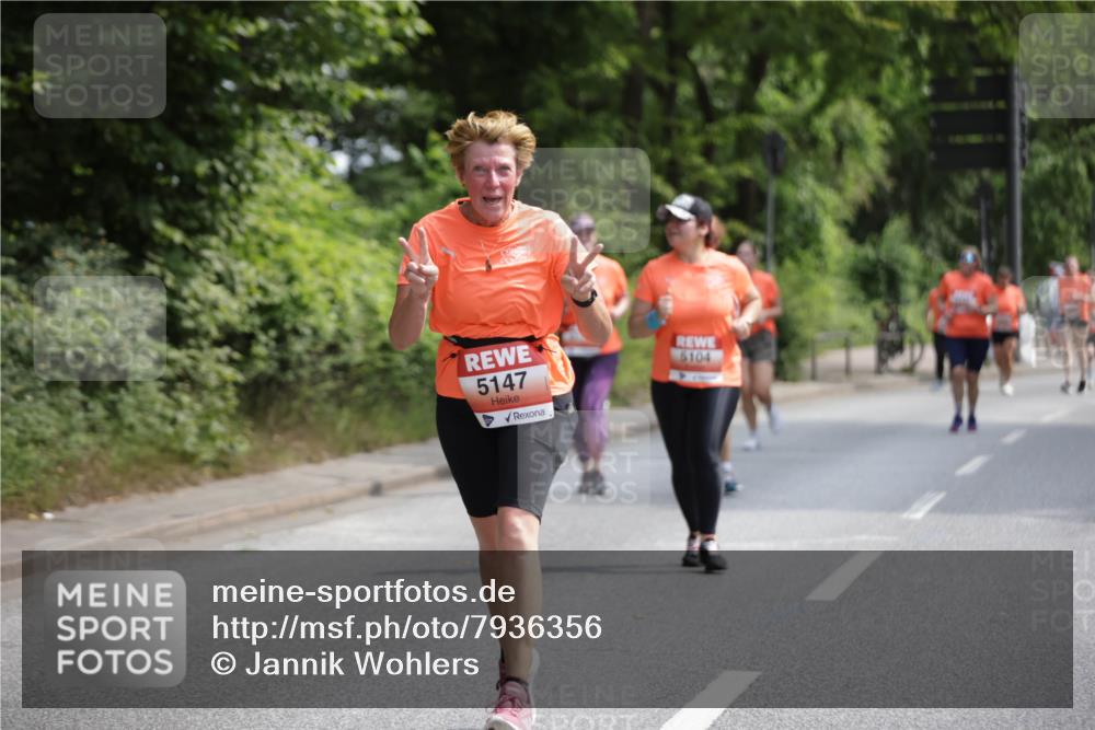 15.06.2025 - REWE Women's Run Jannik Wohlers http://msf.ph/oto/7936356 15.06.2025 10:13:23 Laufen 5147, 5104 meine-sportfotos.de
