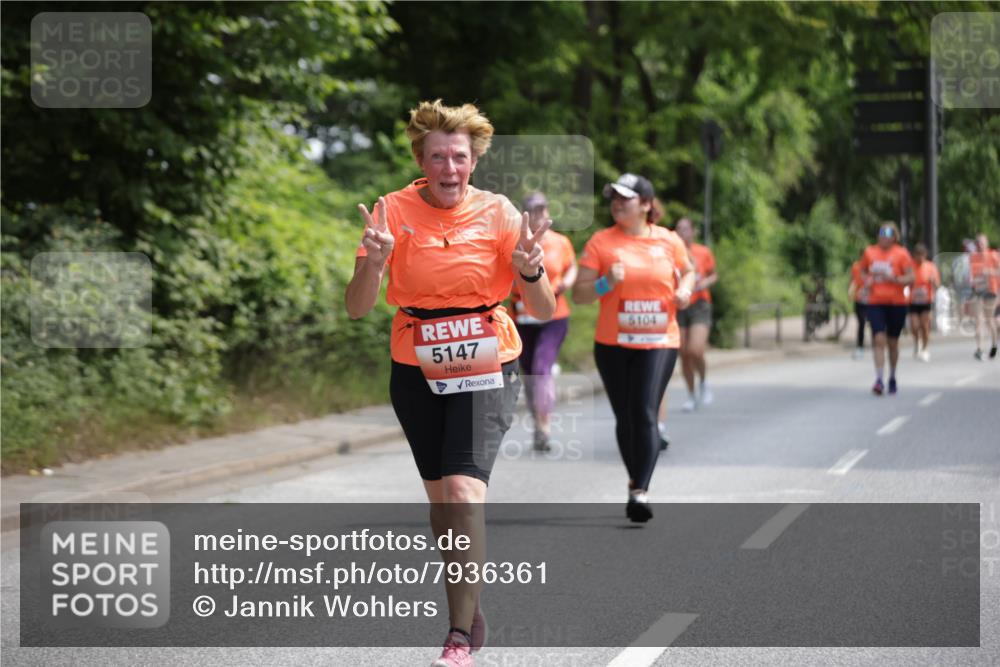 15.06.2025 - REWE Women's Run Jannik Wohlers http://msf.ph/oto/7936361 15.06.2025 10:13:23 Laufen 5147, 5104 meine-sportfotos.de
