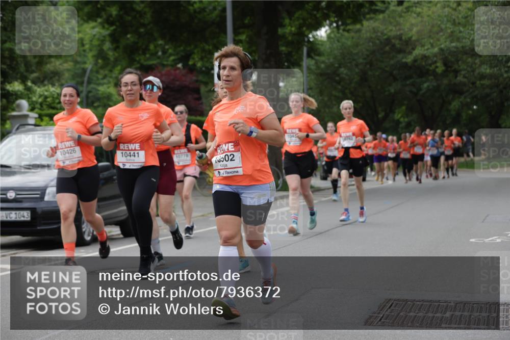 15.06.2025 - REWE Women's Run Jannik Wohlers http://msf.ph/oto/7936372 15.06.2025 08:26:30 Laufen 1043, 10426, 10441, 10776, 10502, 1040, 10762 meine-sportfotos.de