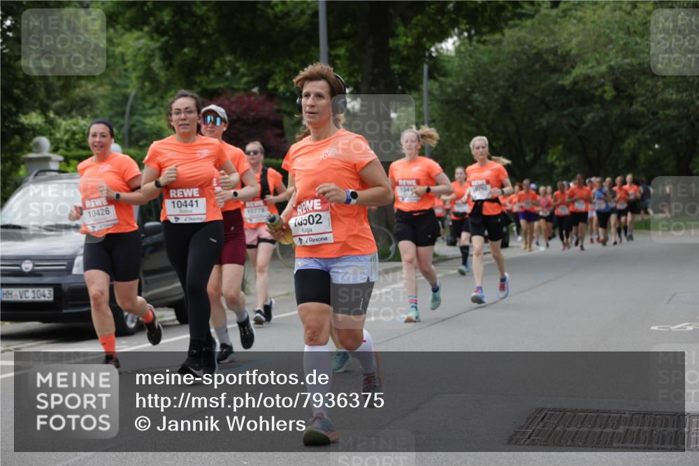 15.06.2025 - REWE Women's Run Jannik Wohlers http://msf.ph/oto/7936375 15.06.2025 08:26:30 Laufen 1043, 10426, 10441, 10778, 10502, 1044, 10762 meine-sportfotos.de