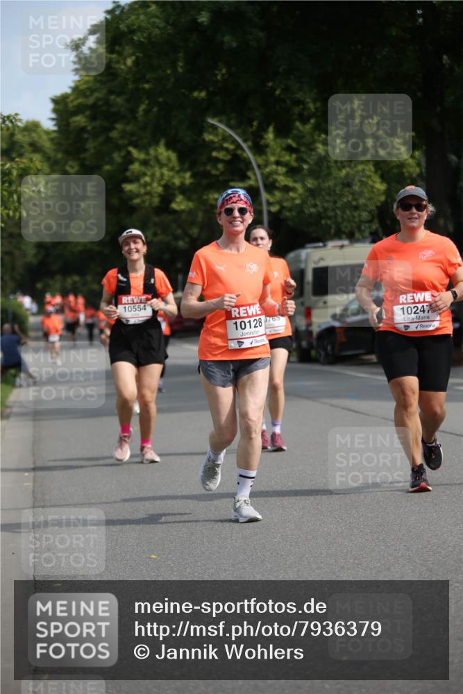 15.06.2025 - REWE Women's Run Jannik Wohlers http://msf.ph/oto/7936379 15.06.2025 09:54:16 Laufen 10554, 10128, 0765, 10247 meine-sportfotos.de