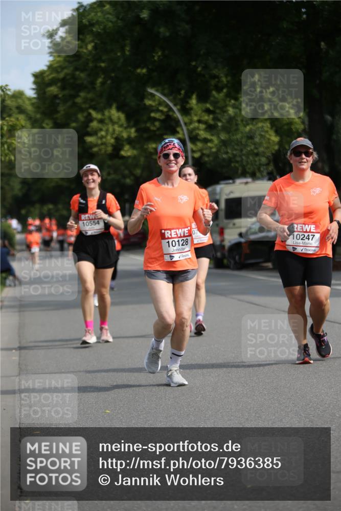 15.06.2025 - REWE Women's Run Jannik Wohlers http://msf.ph/oto/7936385 15.06.2025 09:54:16 Laufen 10554, 10128, 10247 meine-sportfotos.de