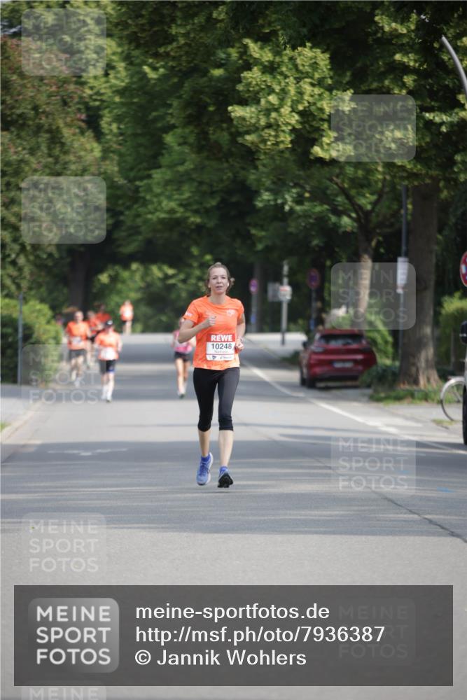 15.06.2025 - REWE Women's Run Jannik Wohlers http://msf.ph/oto/7936387 15.06.2025 08:42:38 Laufen 10248 meine-sportfotos.de