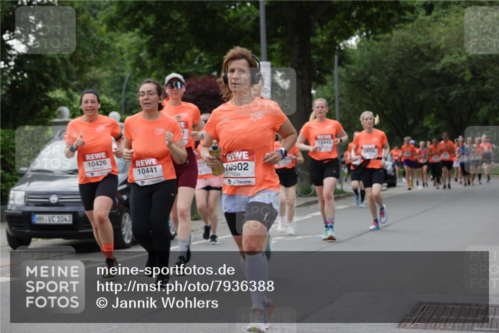 15.06.2025 - REWE Women's Run Jannik Wohlers http://msf.ph/oto/7936388 15.06.2025 08:26:30 Laufen 1043, 10426, 10441, 107, 70502, 10443, 10762 meine-sportfotos.de