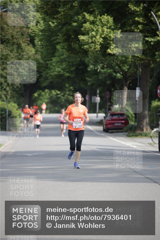 15.06.2025 - REWE Women's Run Jannik Wohlers http://msf.ph/oto/7936401 15.06.2025 08:42:38 Laufen 10248 meine-sportfotos.de